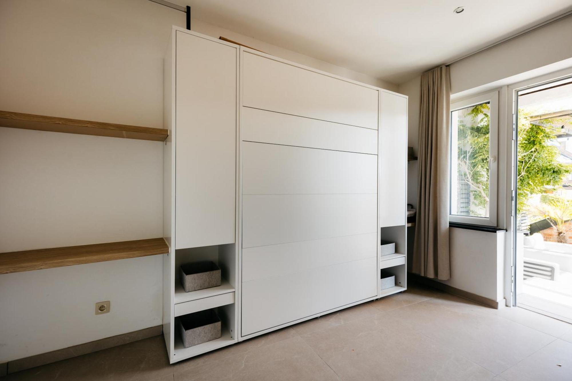 The Edgewater Suites - Park View Namur Bagian luar foto