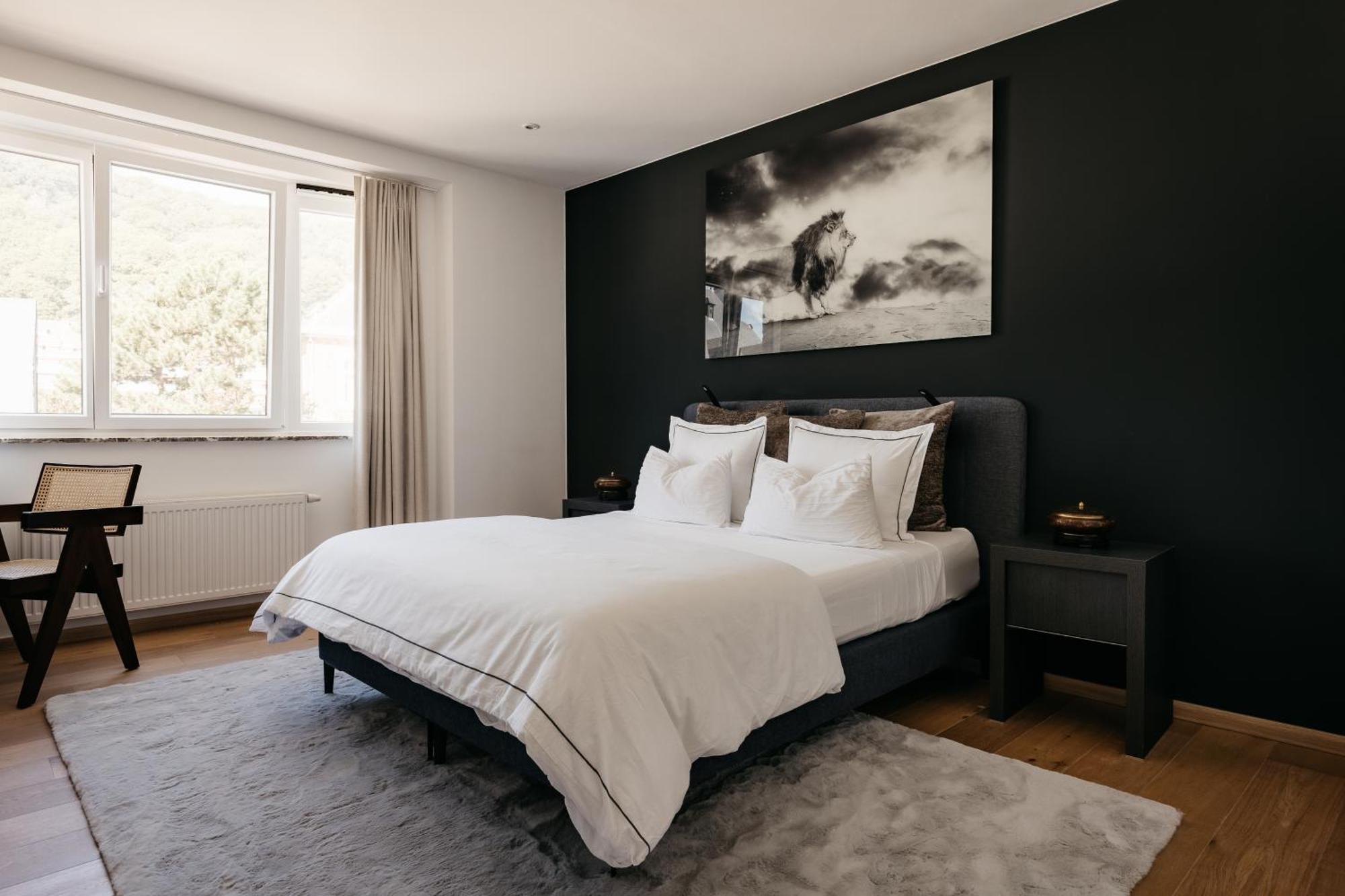 The Edgewater Suites - Park View Namur Bagian luar foto