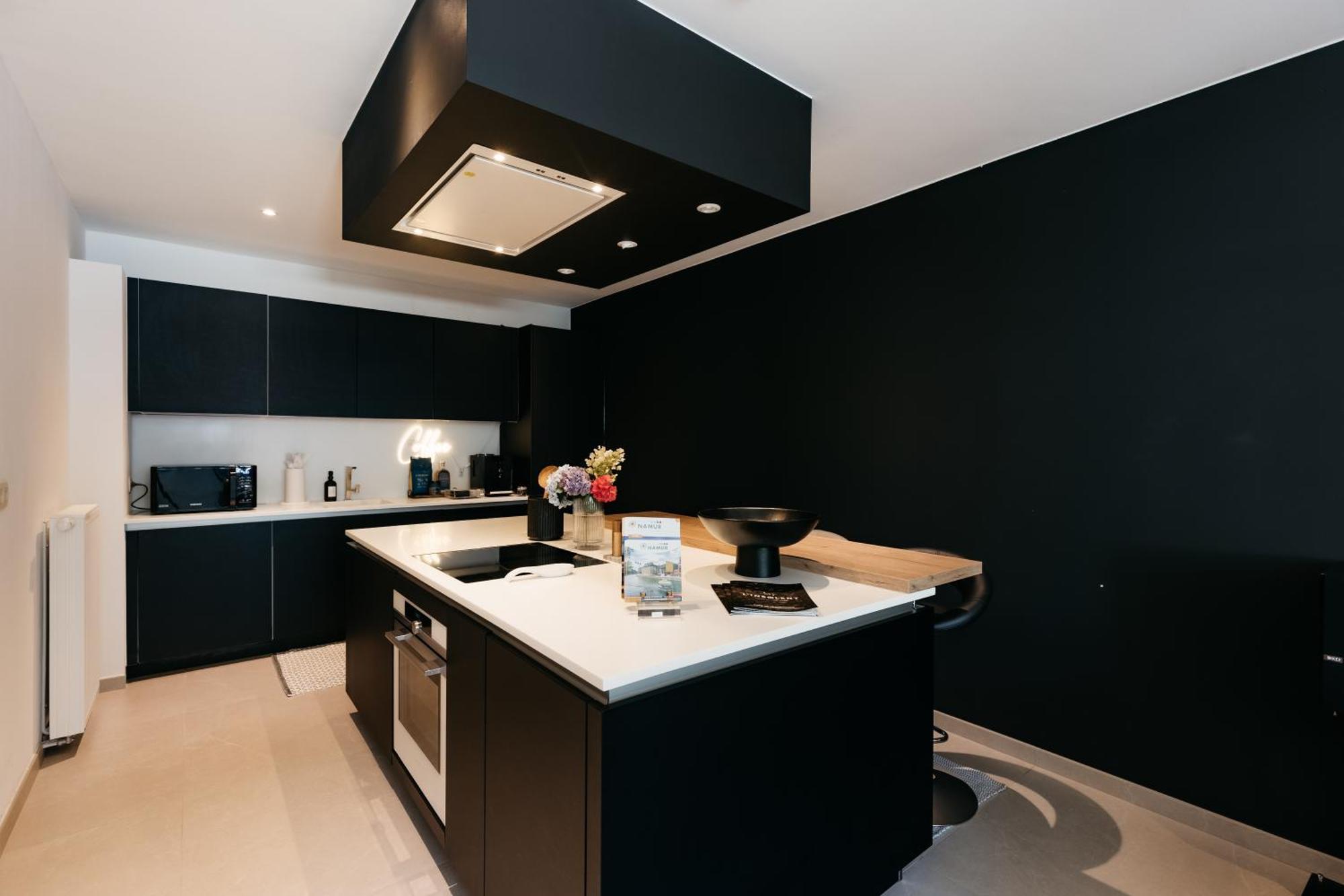 The Edgewater Suites - Park View Namur Bagian luar foto
